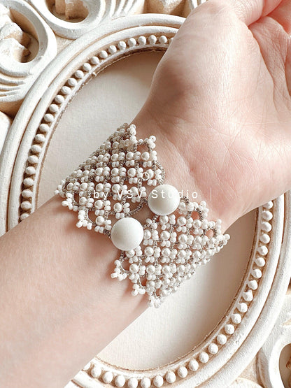 Starlit Tatting Lace Bracelet