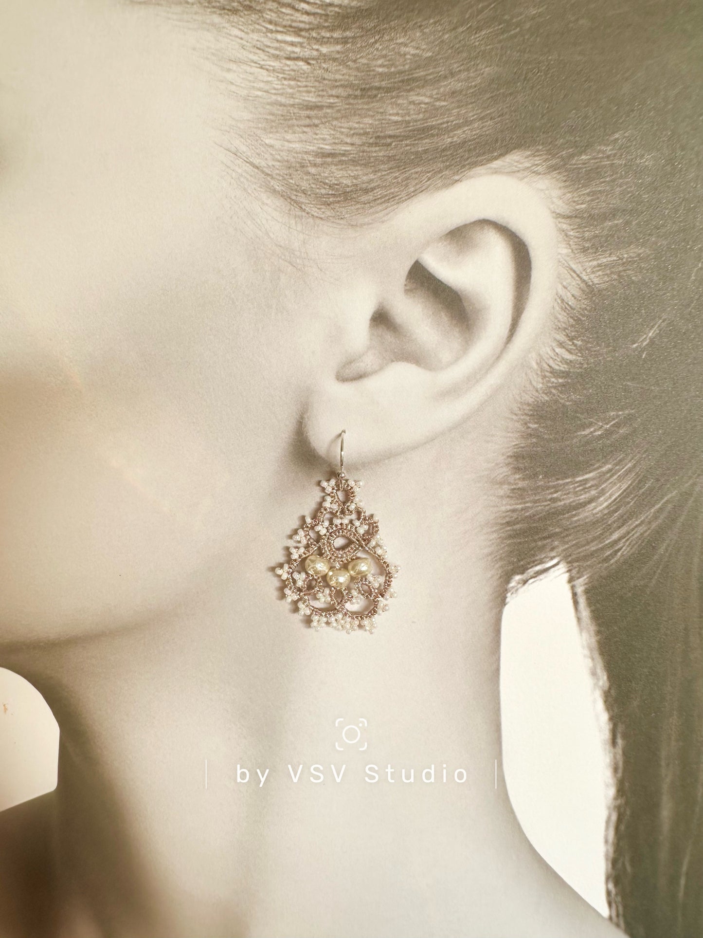 Moonlight Dance White Earrings