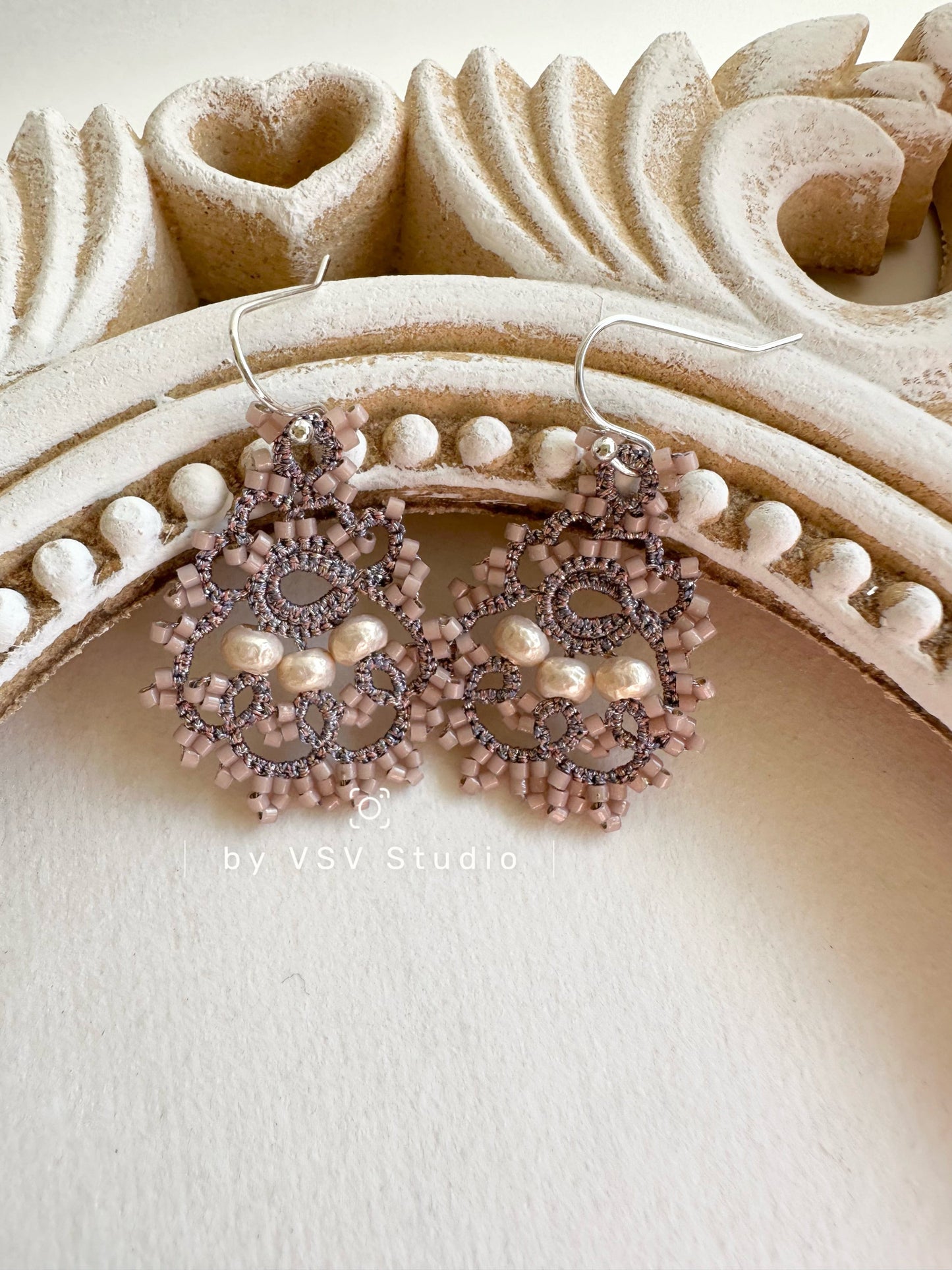 Moonlight Dance White Earrings
